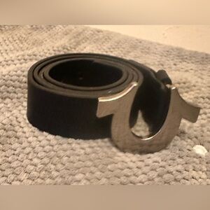 True Religion Brand Jeans Horseshoe Buckle Belt size 36 TR300897